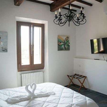 Casa Del Borgo Antico Apartment Poggibonsi Exterior photo